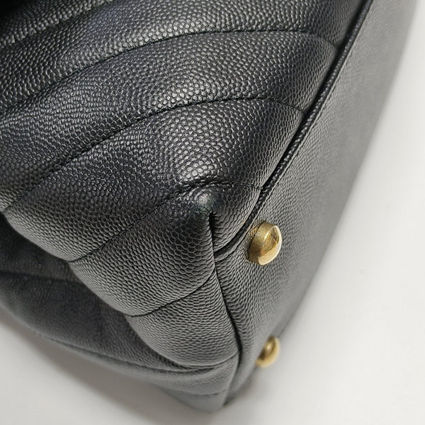 COCO HANDLE Medium Chevron Grained Calfskin Black