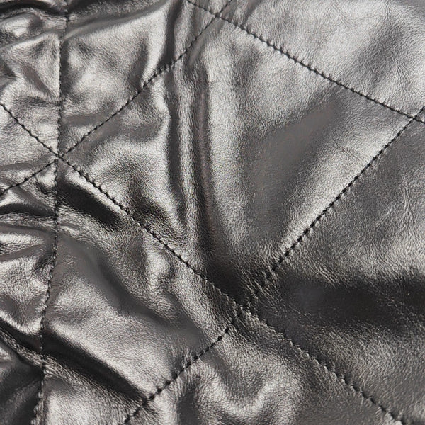 CHANEL 22 Mini Quilted Calfskin Black