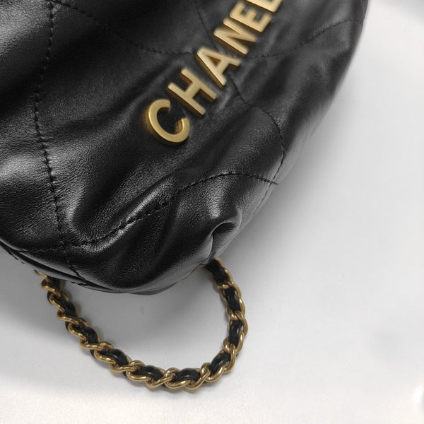 CHANEL 22 Mini Quilted Calfskin Black