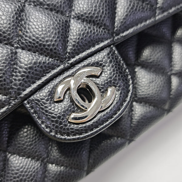 CLASSIC FLAP Small Quilted Grained Calfskin Black