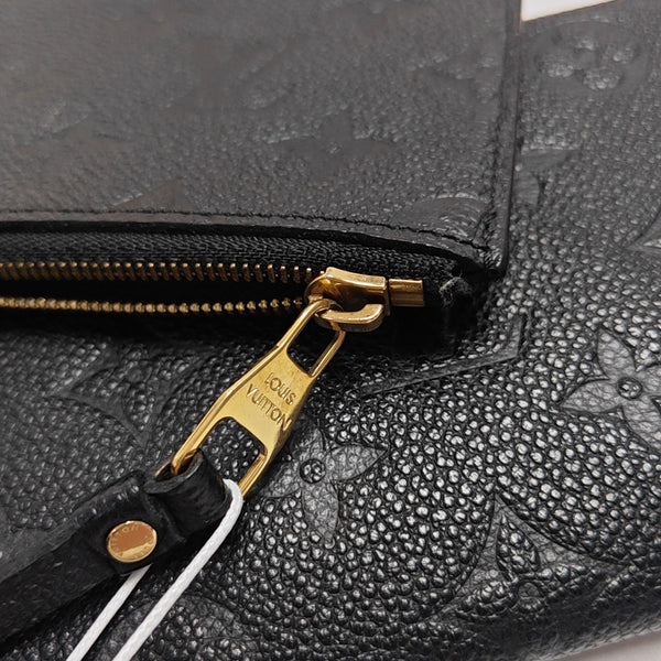 SARAH Monogram Calfskin Black Wallet