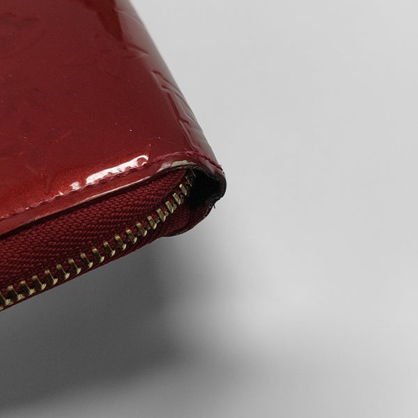 ZIPPY Monogram Patent Calfskin Red Wallet