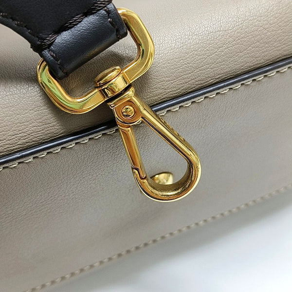 Peekaboo Medium Calfskin Grey