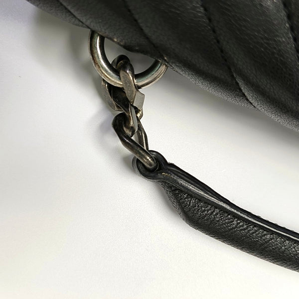 COLLEGE Large Chevron, Quilted Lambskin Black