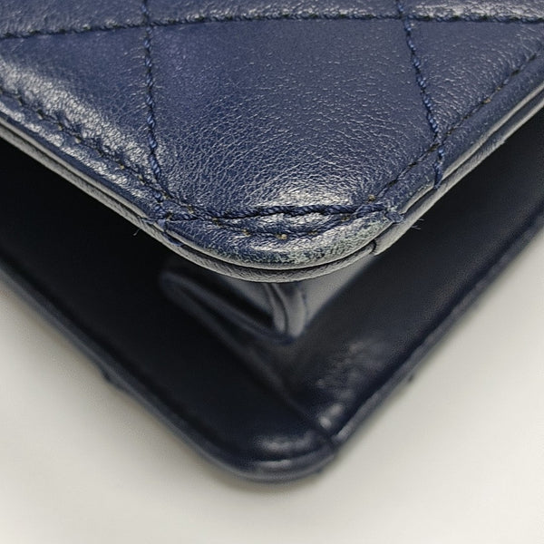 BEAUTY LOCK Quilted Lambskin Blue