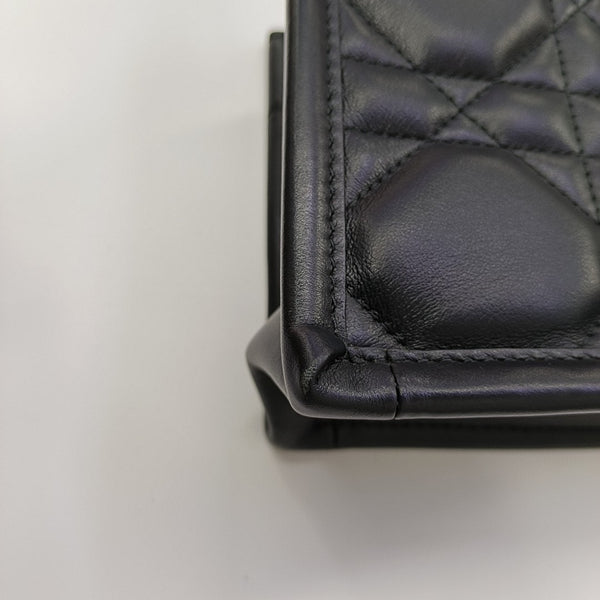 Mini Dior Book Tote Piel de becerro Macrocannage negra