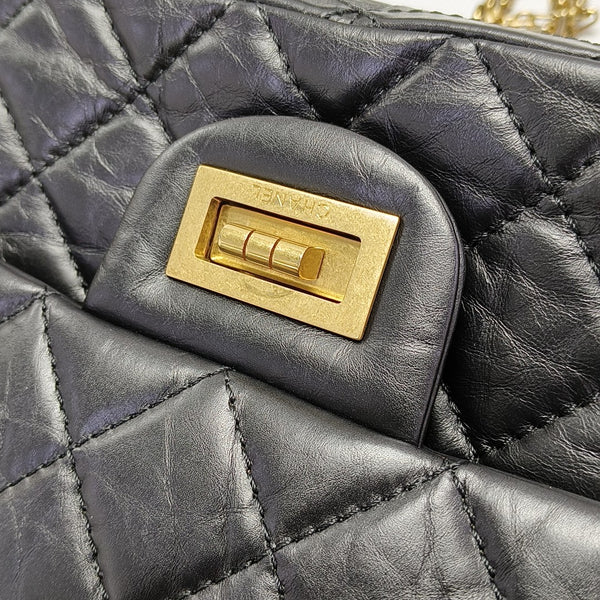 2.55 Maxi Quilted Calfskin Black