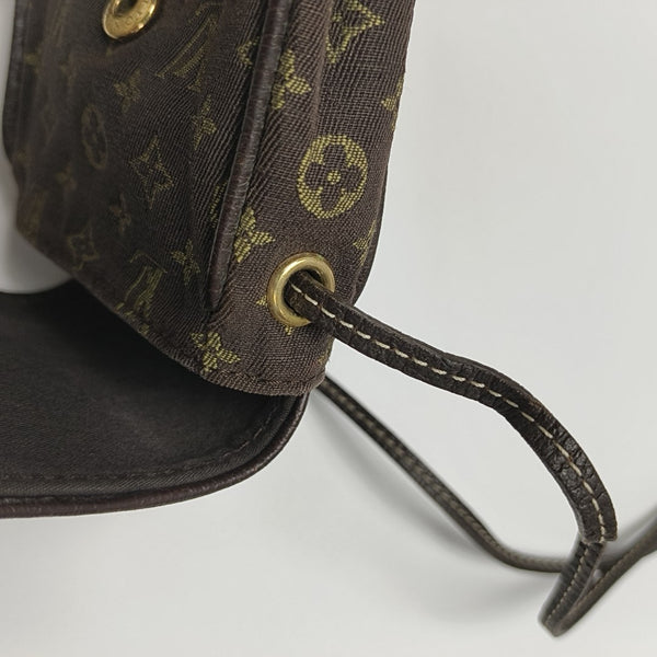 Monogram Canvas Brown