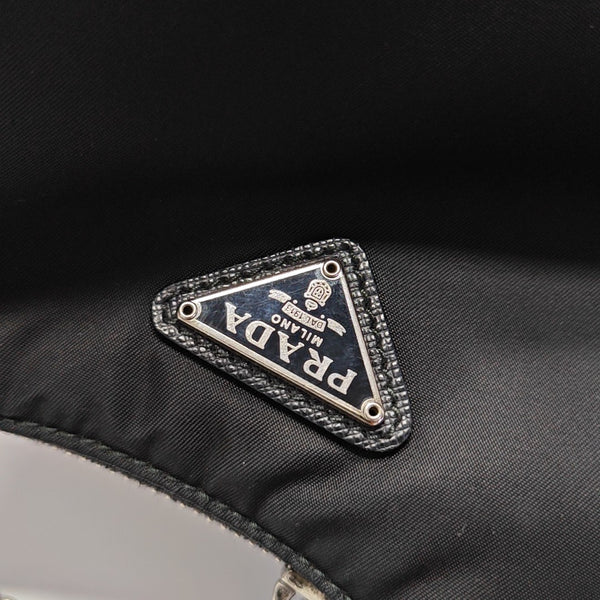 Re-Edition2005 Nylon Black
