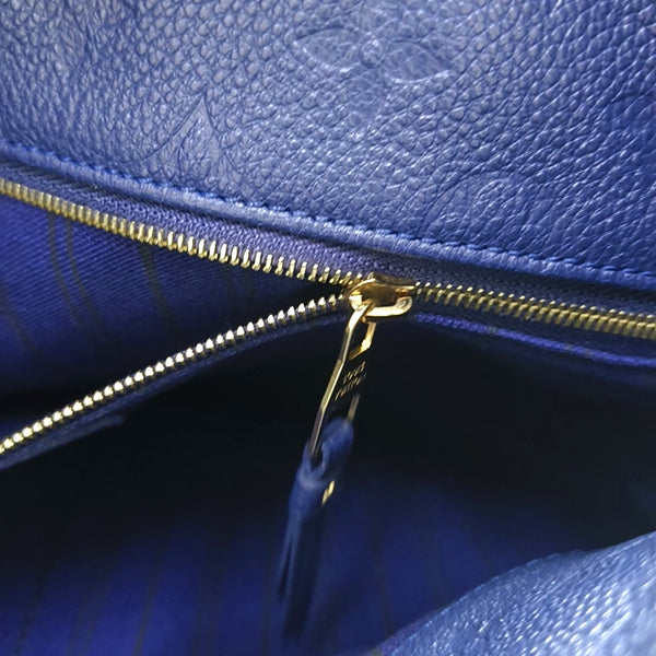 Authenticated pre-owned MÉTIS Monogram Calfskin Blue - Bucket Bag at Looply