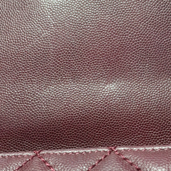 Coco Handle mediana de piel de becerro granulada acolchada burdeos