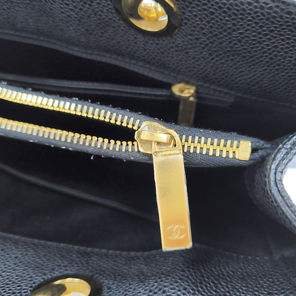 CHANEL GST Large Quilted Grained Calfskin Black