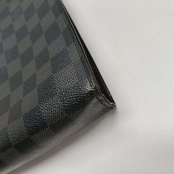 Pochette Voyag MM Damier Graphite Coated Canvas Gray
