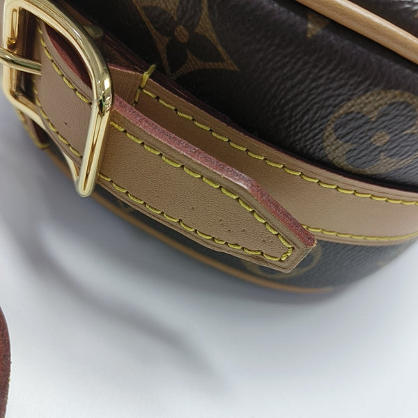 BOITE CHAPEAU PM Monogram Coated Canvas Brown