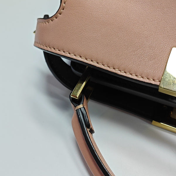 Peekaboo Essential Medium Calfskin Pink