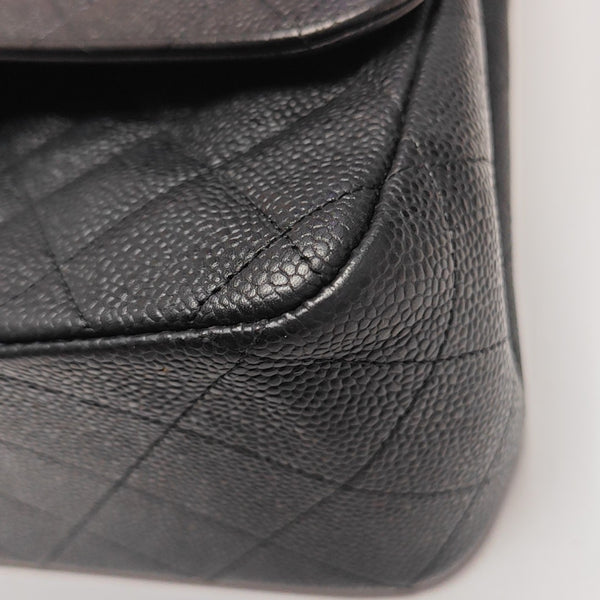 CLASSIC FLAP Jumbo Quilted Grained Calfskin Black
