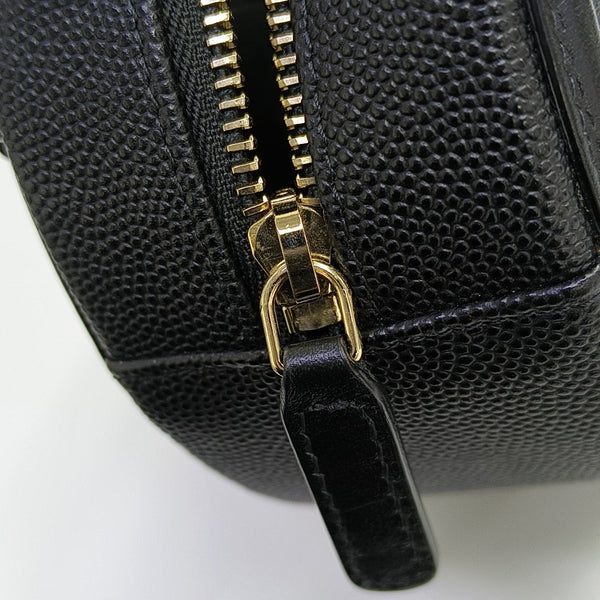 Authenticated pre-owned FILIGREE Quilted Grained Calfskin Black - Crossbody Bag at Looply