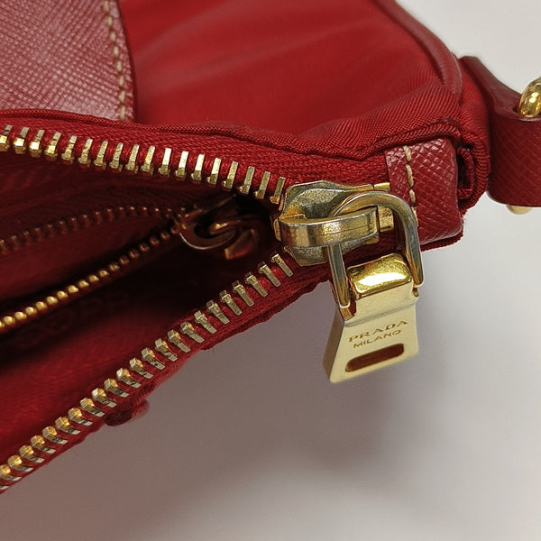 Party Nylon Red