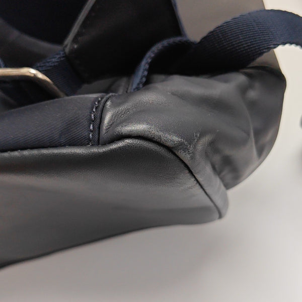 V LINE Calfskin Multicolor
