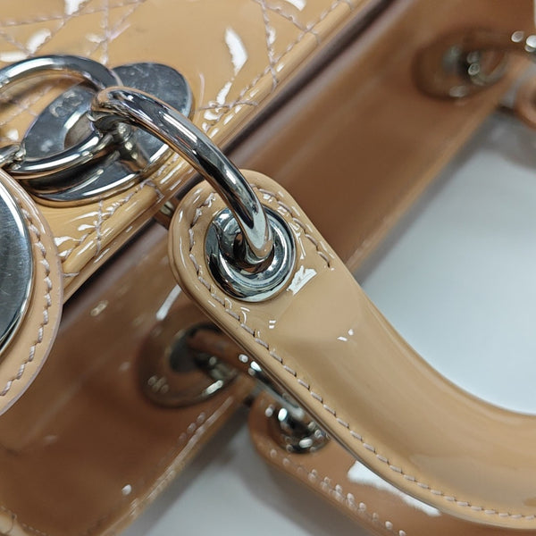Lady Dior Medium Cannage Patent Leather Beige