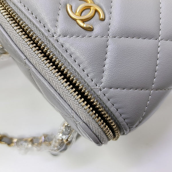 VANITY CASE Mini Quilted Lambskin Gray