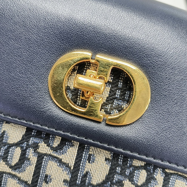 30 Montaigne Mini Oblique Canvas Blue