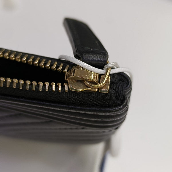BOY CHANEL Medium Chevron Lambskin Black