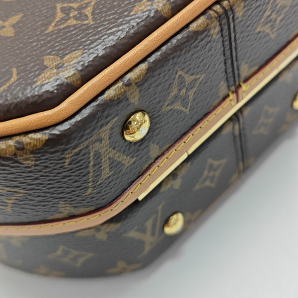 BOITE CHAPEAU PM Monogram Coated Canvas Brown
