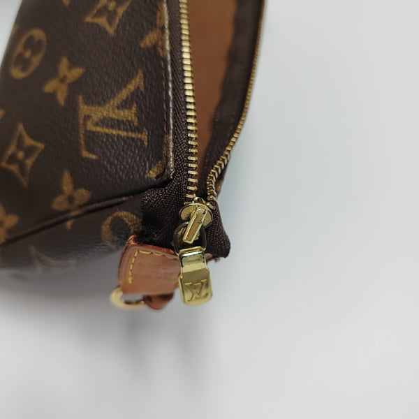 ACCESSOIRES Monogram Coated Canvas Brown