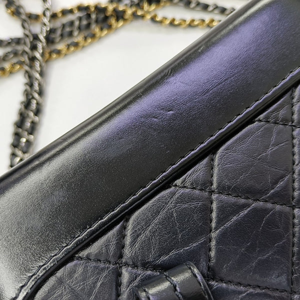 GABRIELLE Becerro Vintage Acolchado Pequeño Negro