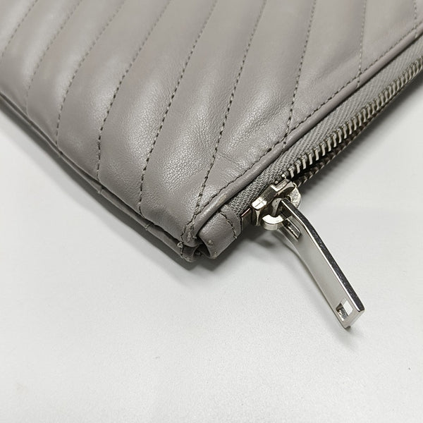 MATELASSE Chevron Calfskin Gray