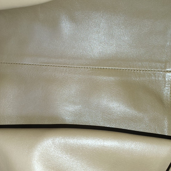 The Pouch Large Calfskin Brown