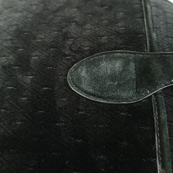 Suede Medium Black