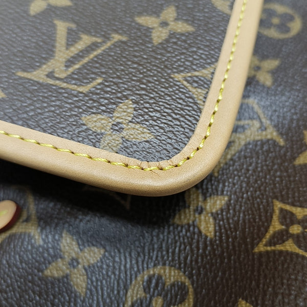 CARRYALL MM Monogram Coated Canvas Brown