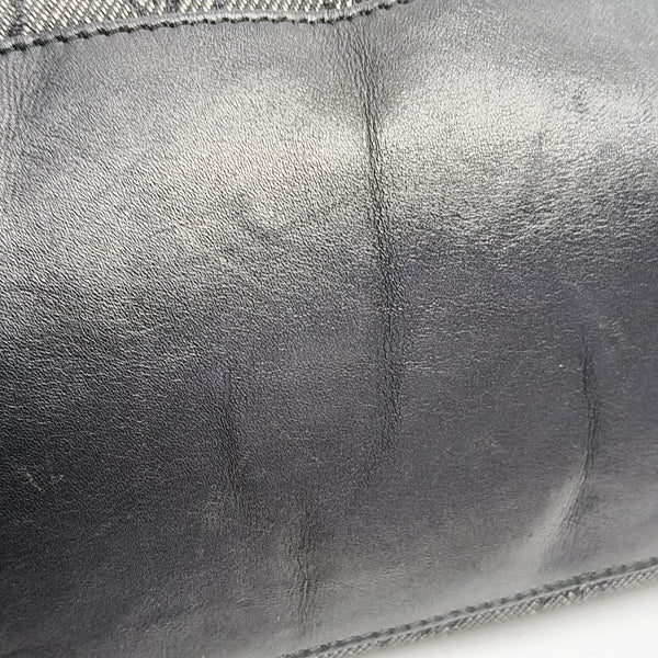 Monogram Canvas Black