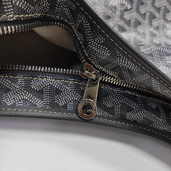 Hobo Coated Canvas Gray