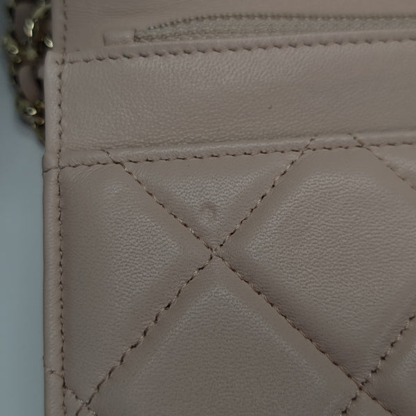 Quilted Lambskin Shoulder Bag Pink