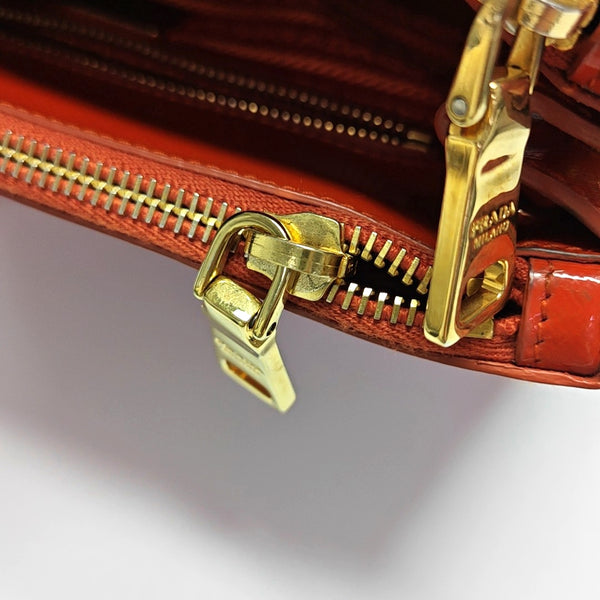 Authenticated pre-owned Galleria Small Saffiano Calfskin Orange - Tote Bag at Looply