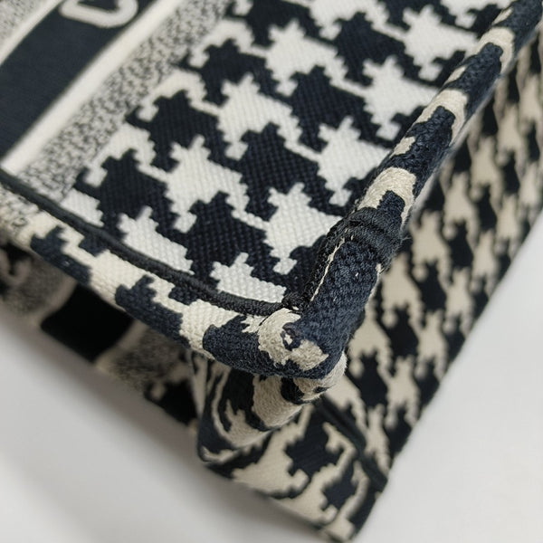 Book Tote Medium Fabric Black
