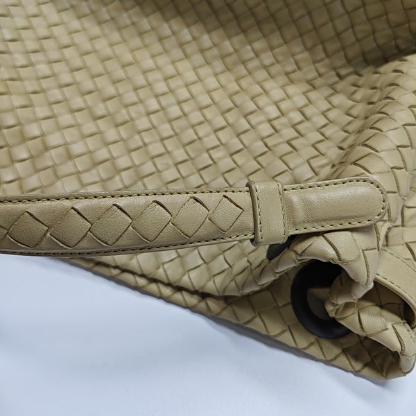 Lambskin Tote Bag Beige