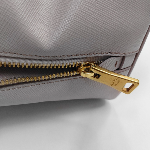 Authenticated pre-owned Promenade Saffiano Calfskin Pink - Tote Bag at Looply