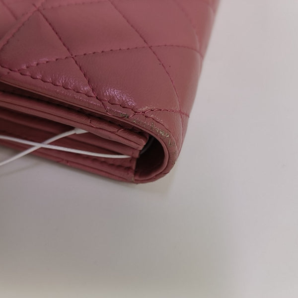 Quilted Lambskin Wallet Pink