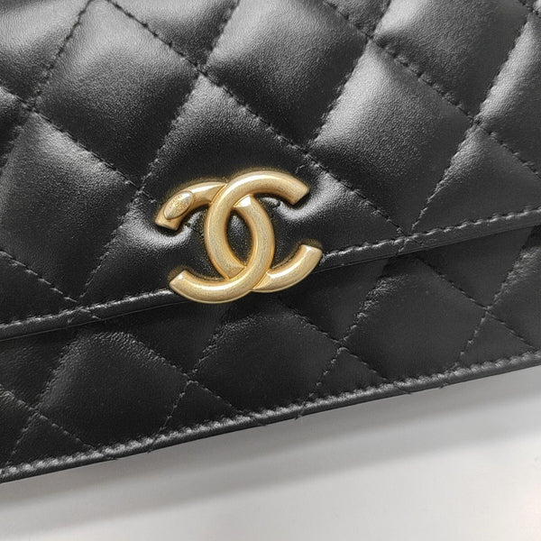 Quilted Calfskin Shoulder Bag Black
