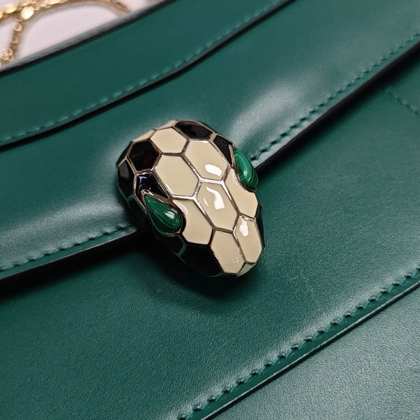 SERPENTI FOREVER Medium Calfskin Green