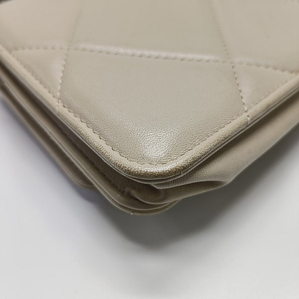 CHANEL 19 WOC Quilted Lambskin Beige