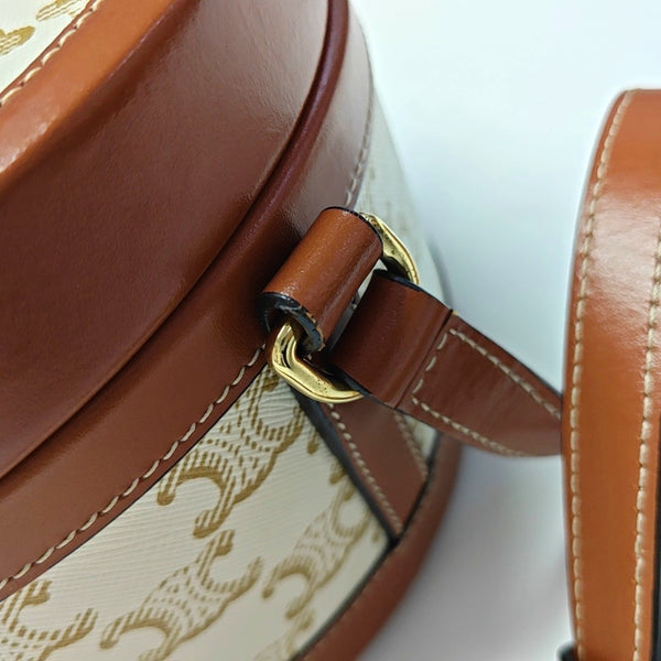 Authenticated pre-owned TRIOMPHE Medium Calfskin Multicolor - Shoulder Bag at Looply