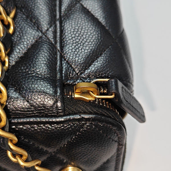 VANITY CASE Small Quilted Grained Calfskin Black