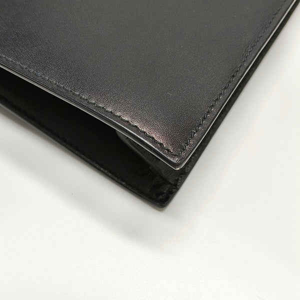Authenticated pre-owned MANHATTAN Small Calfskin Black - Shoulder Bag at Looply