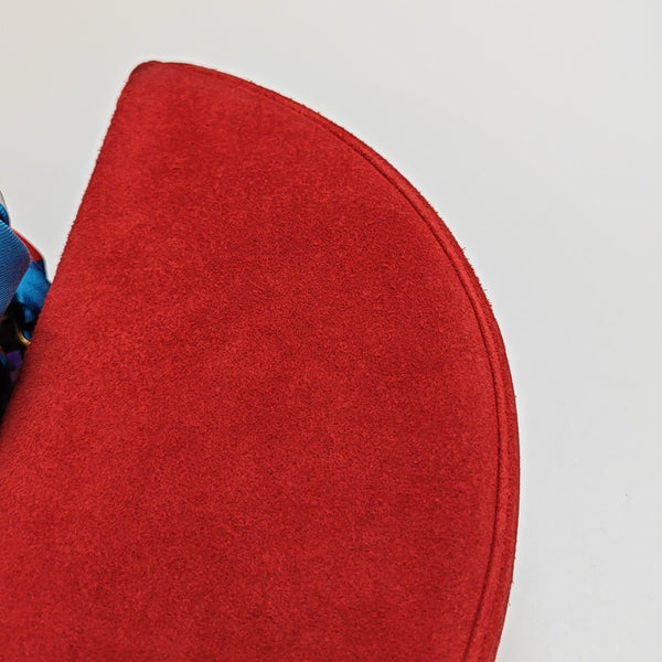 Opera Suede Red
