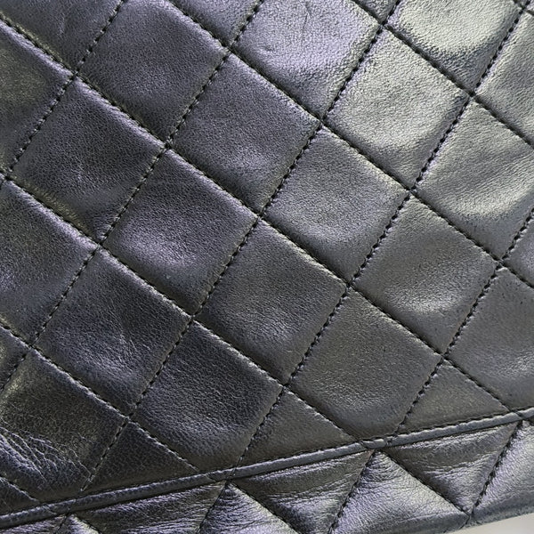 CLASSIC FLAP Medium Quilted Lambskin Black